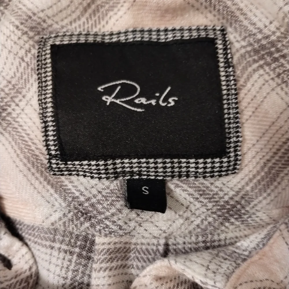 Rails Pink Flannel Women's Size S - Picture 3 of 4